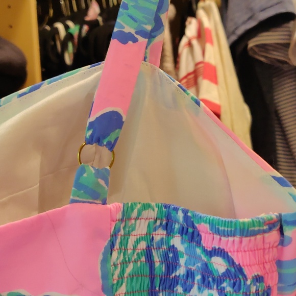 Lilly Pulitzer size 4 - Picture 6 of 7